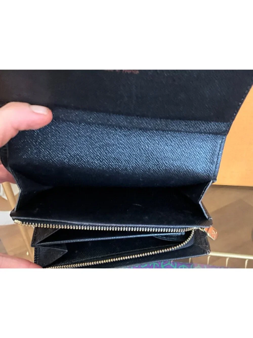 Louis Vuitton Black Epi Leather Wallet Fabulous & Fancy For The Elite